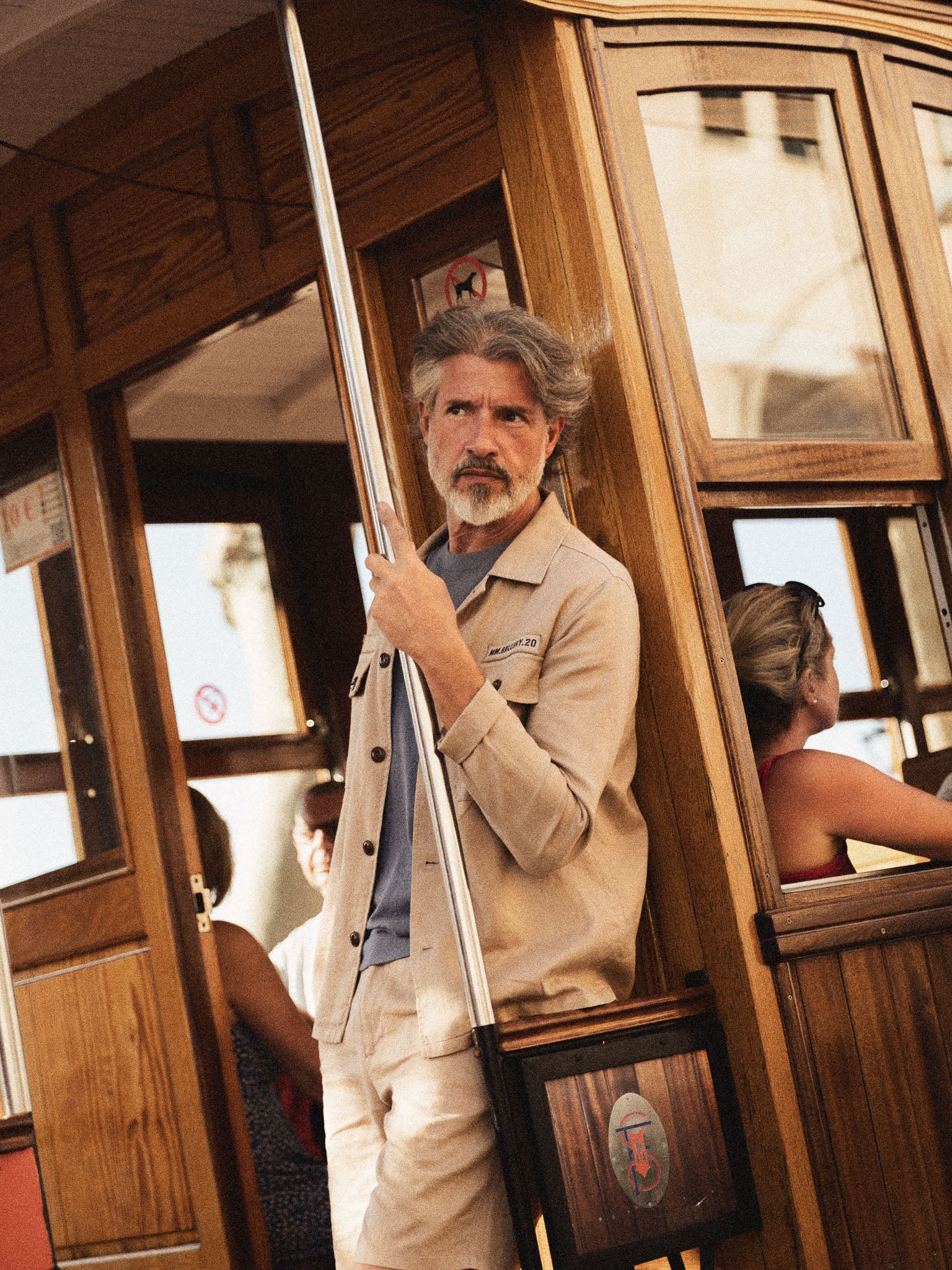 Modelshot / Incense / Detail